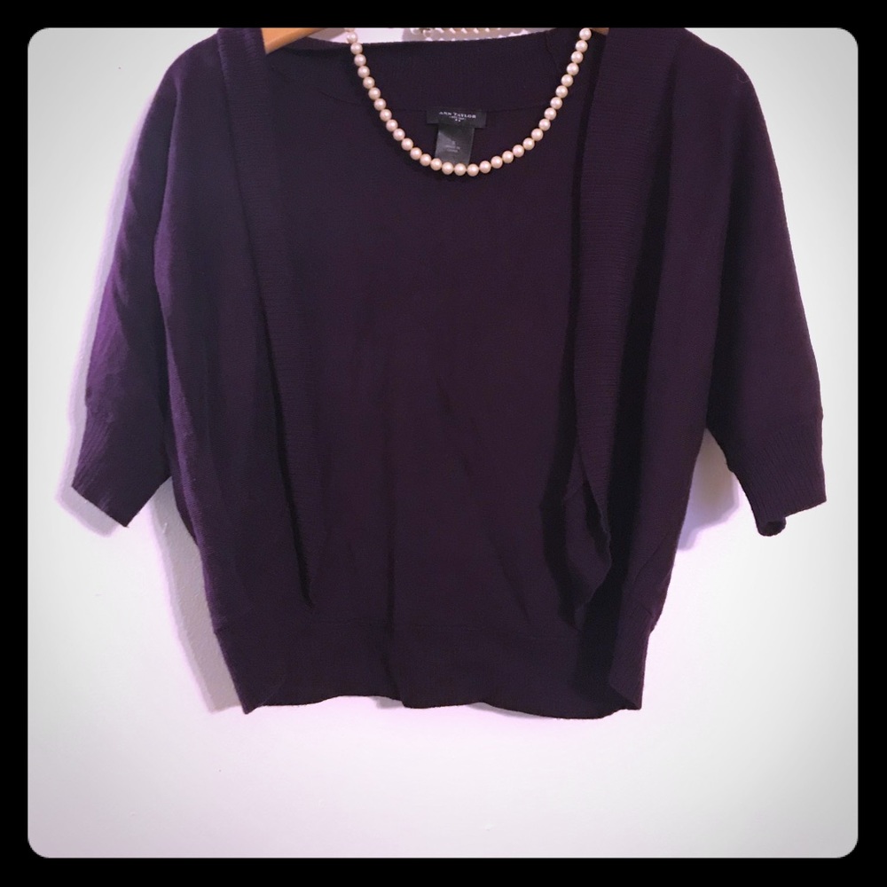 ❤️Ann Taylor Eggplant Shrug